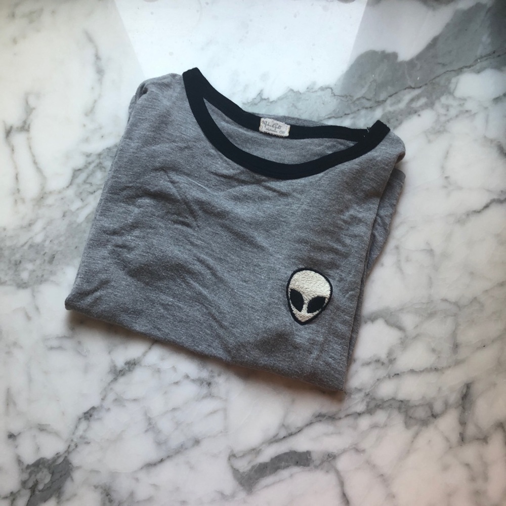 Brandy Melville cropped alien t-shirt